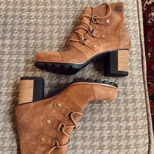 Sorel Addington Lace Up Boots